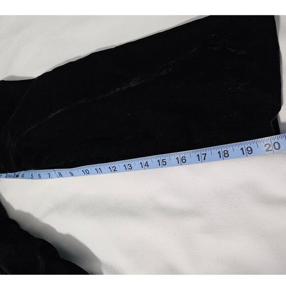 FREE PEOPLE CHELSEY BLACK VELOUR MINI DRESS SIZE XS - TIMELESS ELEGANCE! - Picture 13 of 14